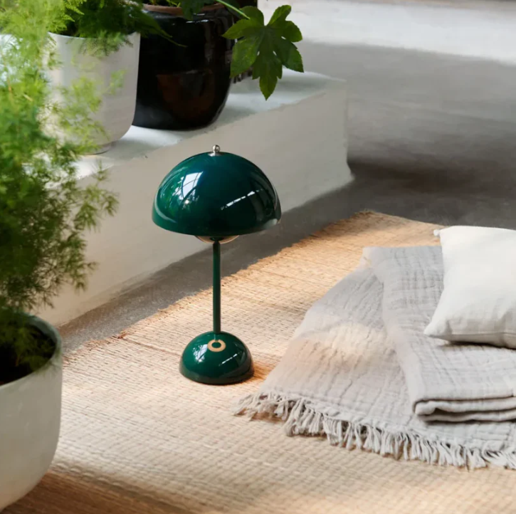 Stylish Accent Table Lamp