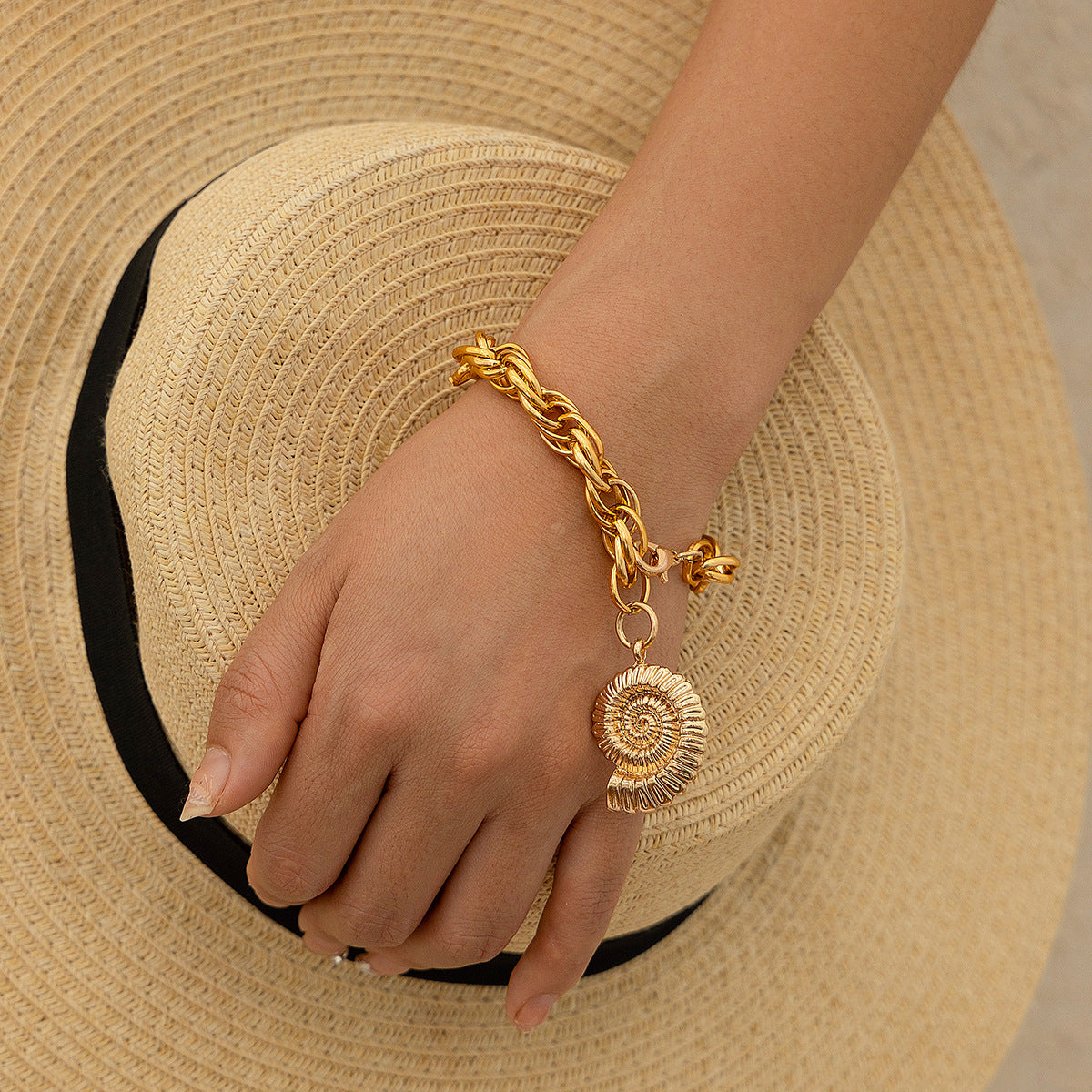 Beach Style Conch Shell Tassel Bracelet