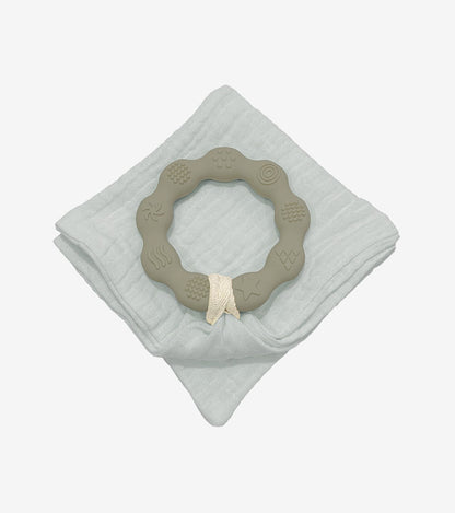 Teething Ring with Muslin – Green
