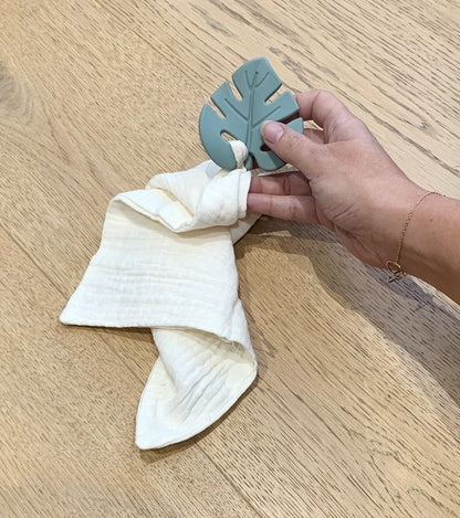 Terracotta Leaf Teething Ring with Comfort Cloth