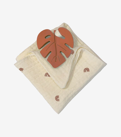 Terracotta Leaf Teething Ring with Comfort Cloth