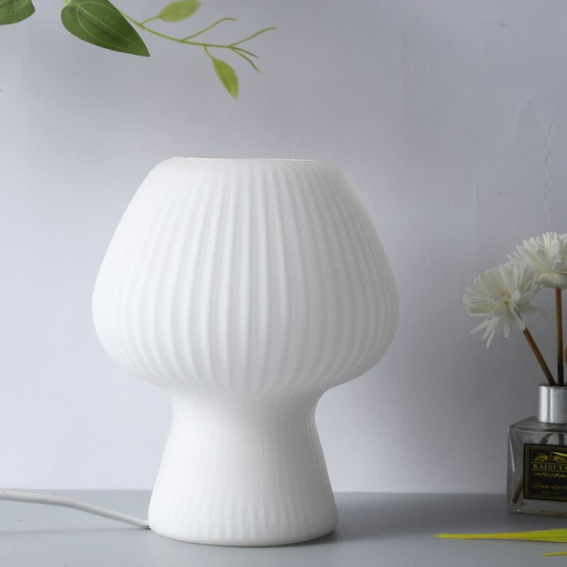 Lola Vintage Table Lamps