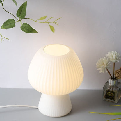 Lola Vintage Table Lamps